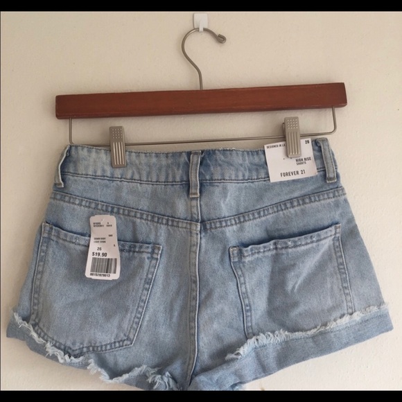 Forever 21 high waisted denim shorts - Picture 2 of 2